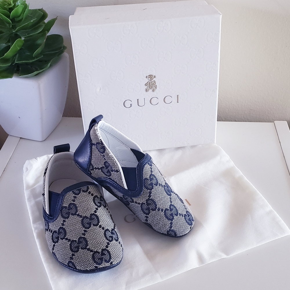GUCCI Beige & Navy GG Logo Pre Walker Shoes - Size 19